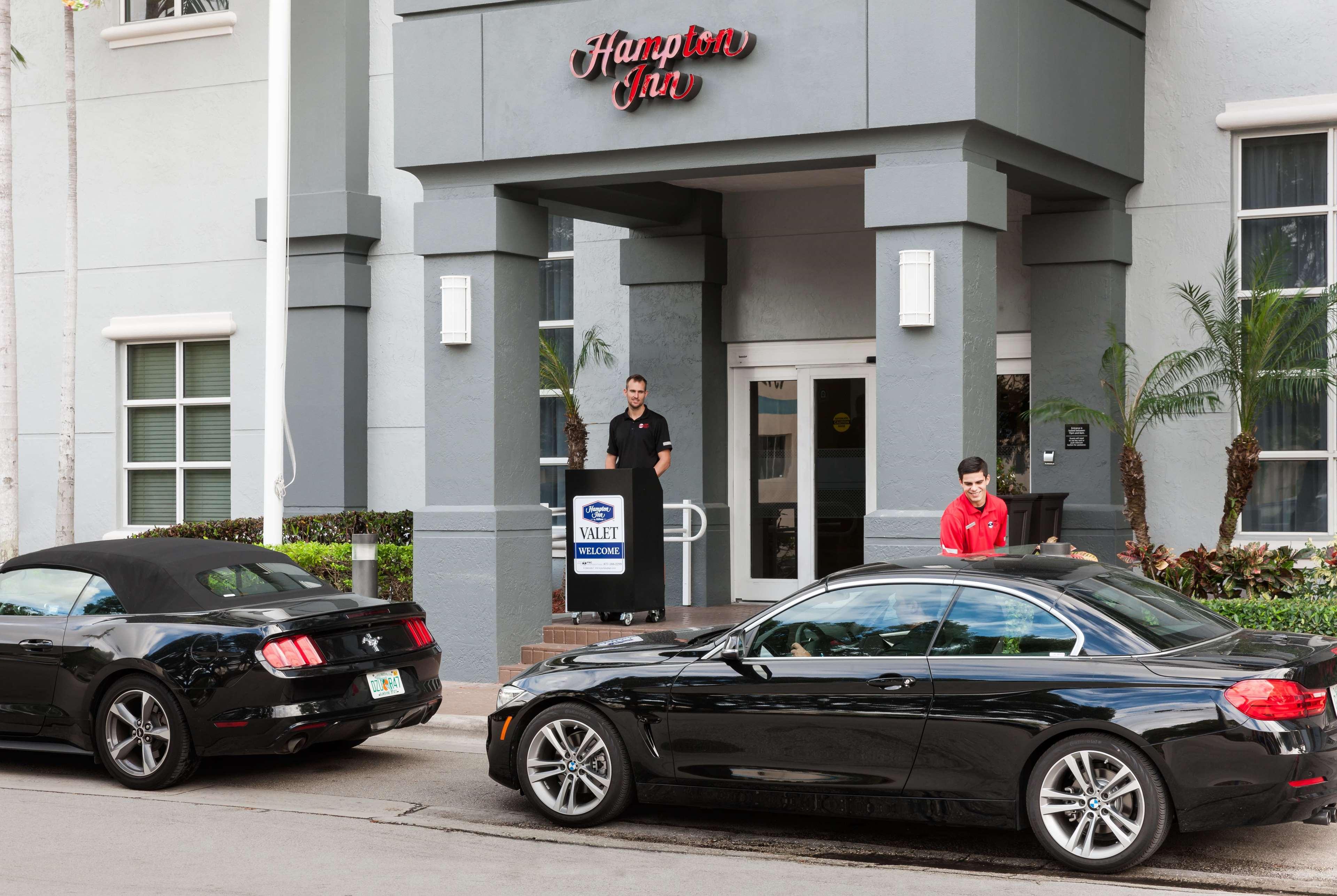 Hampton Inn Fort Lauderdale Downtown Las Olas Area מראה חיצוני תמונה