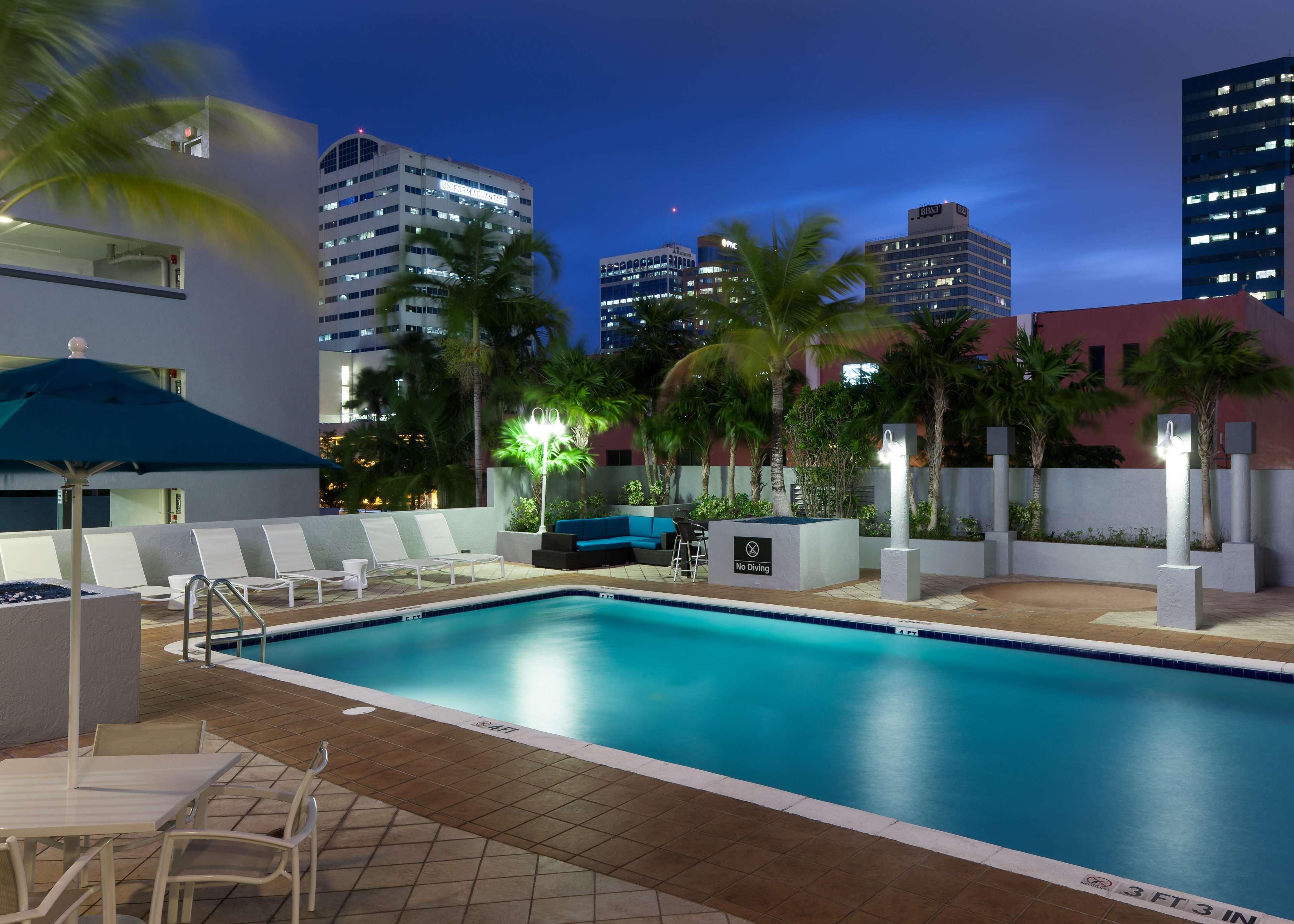 Hampton Inn Fort Lauderdale Downtown Las Olas Area מראה חיצוני תמונה